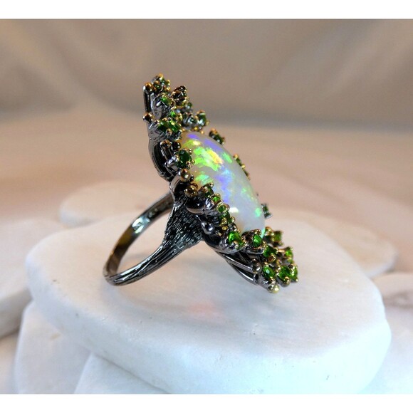 Stunning Huge 13 CT Natural Ethiopian Opal Chrome Diopside Sterling Silver Ring - Picture 4 of 9